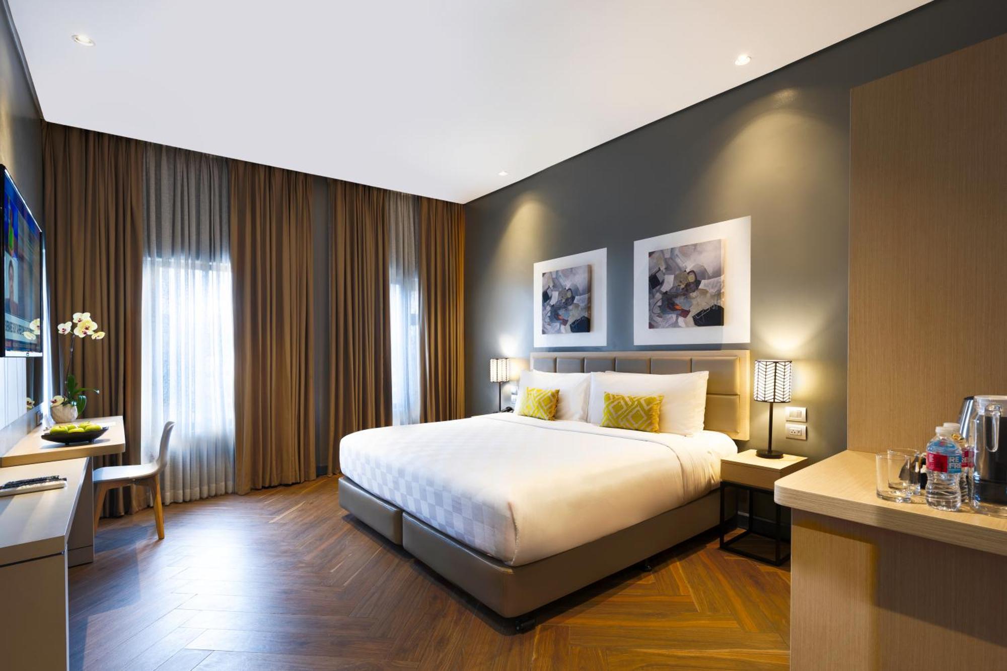 Summit Hotel Greenhills Кесон-Сити Экстерьер фото