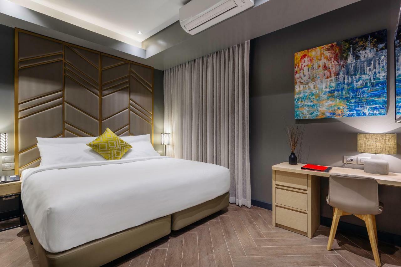 Summit Hotel Greenhills Кесон-Сити Экстерьер фото