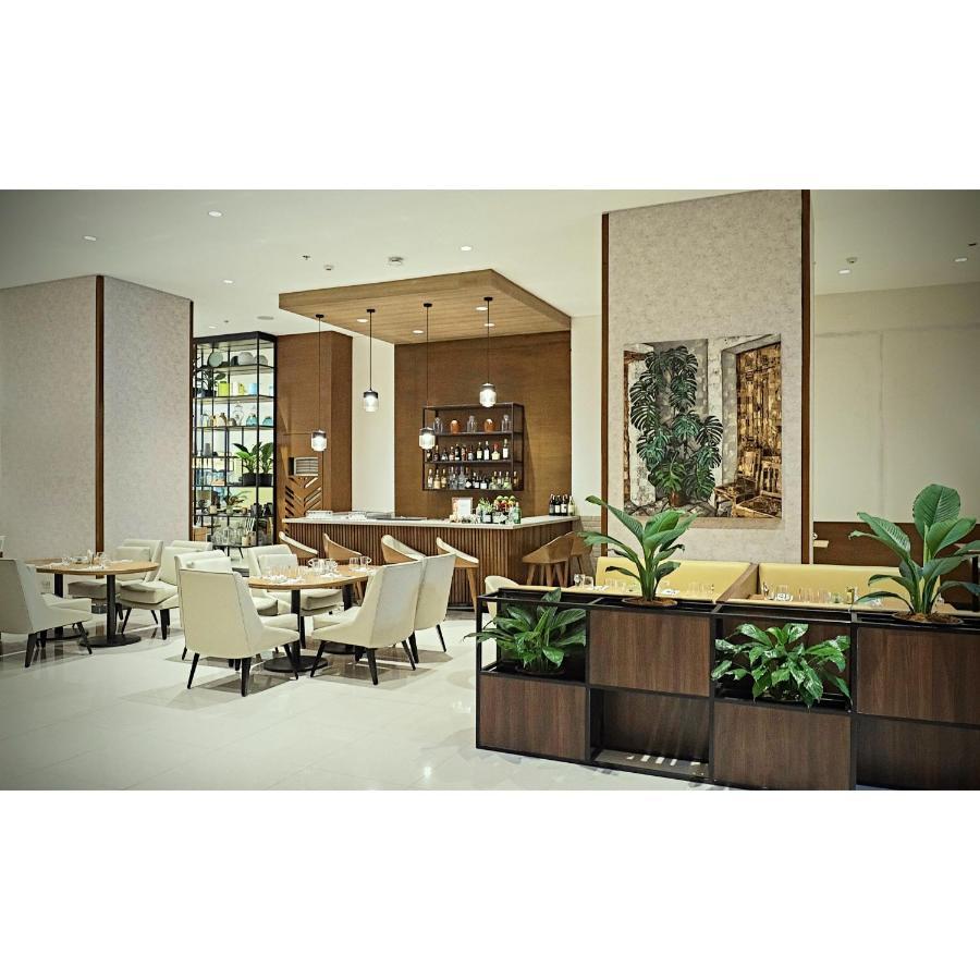 Summit Hotel Greenhills Кесон-Сити Экстерьер фото