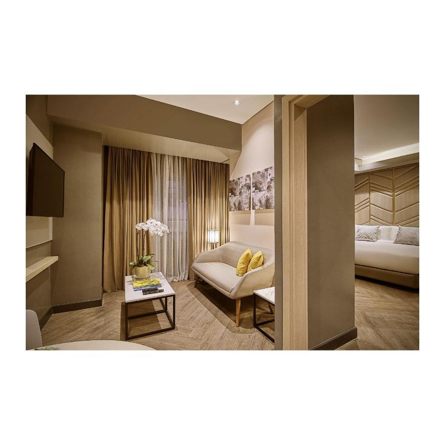 Summit Hotel Greenhills Кесон-Сити Экстерьер фото